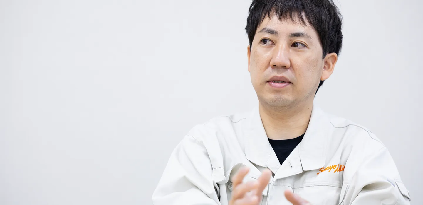 メンバーが話している様子